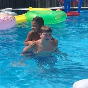 Meet your Posher, Kadin